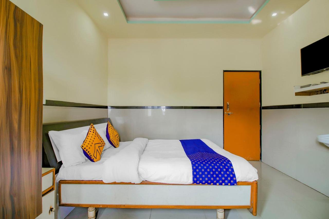Spot On Indirasagar Executive Kolhapur Exterior foto