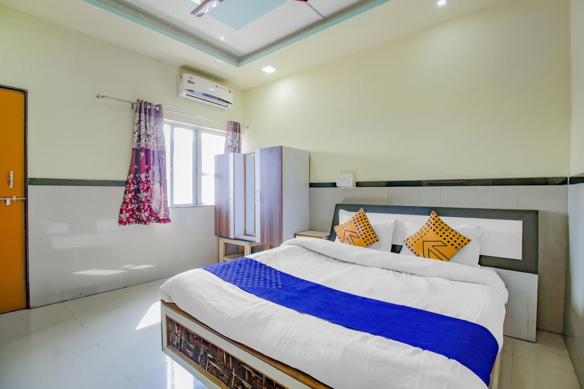 Spot On Indirasagar Executive Kolhapur Exterior foto